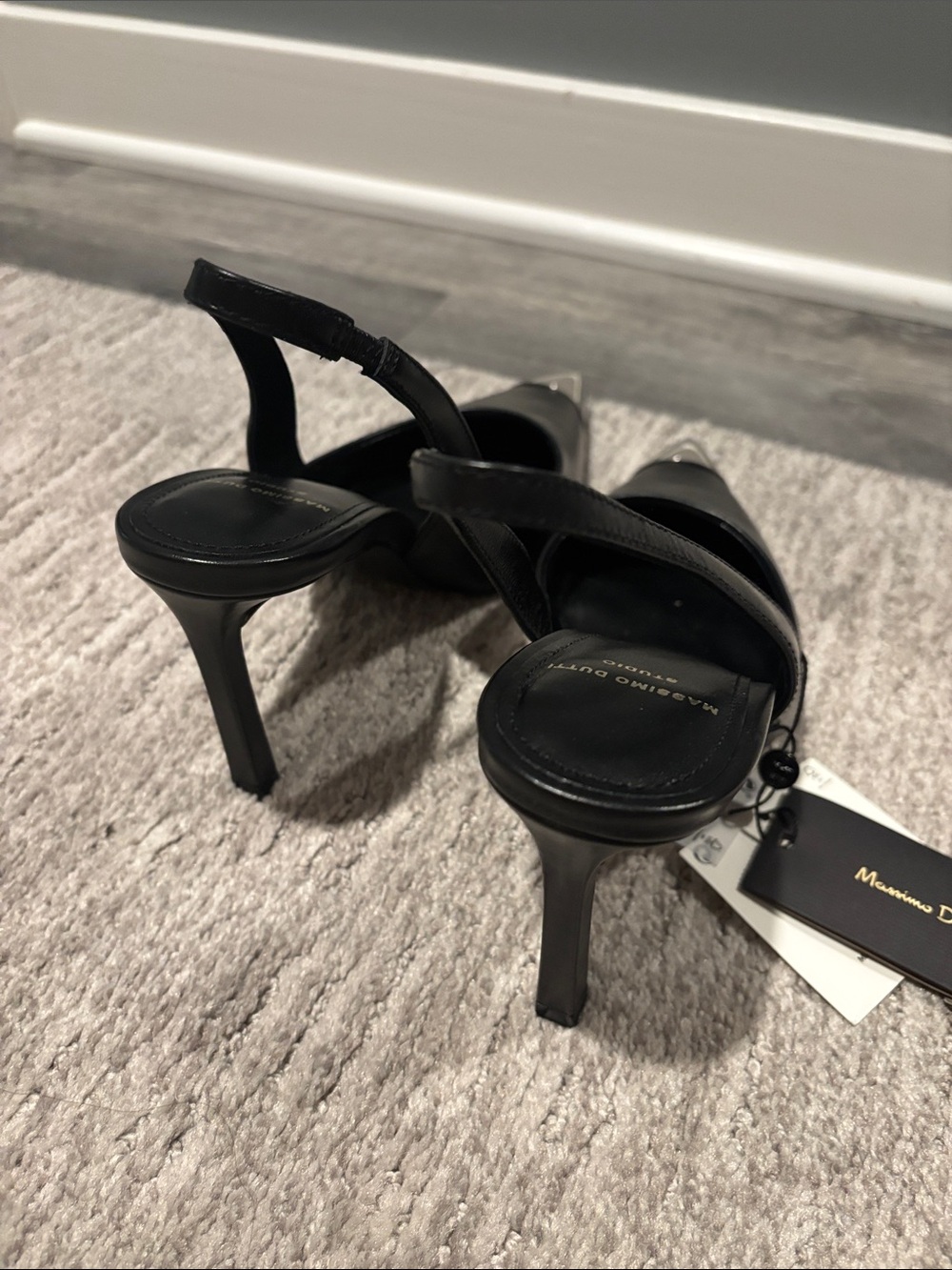 Massimo Dutti Black Leather Slingback Pumps with Silver Pointed Toe size 6.5 - Picture 4 of 5